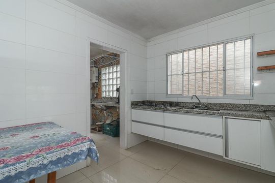 Cozinha de casa à venda com 3 quartos, 150m² em Chácara das Pedras, Porto Alegre