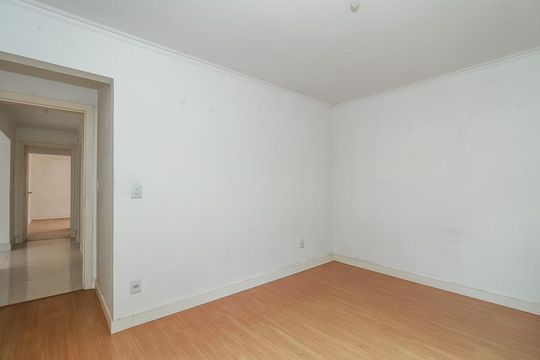 Suíte 3 de casa à venda com 3 quartos, 150m² em Chácara das Pedras, Porto Alegre