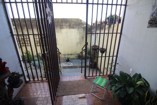 Quintal de casa à venda com 2 quartos, 360m² em Jardim Bandeirantes, Contagem