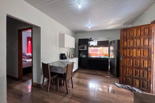 Casa à venda com 2 quartos, 90m² em Santos Dumont, São Leopoldo
