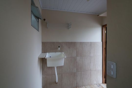 Área de Serviço de apartamento para alugar com 2 quartos, 120m² em Niterói, Canoas
