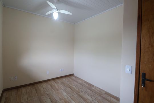 Quarto 1 de apartamento para alugar com 2 quartos, 120m² em Niterói, Canoas