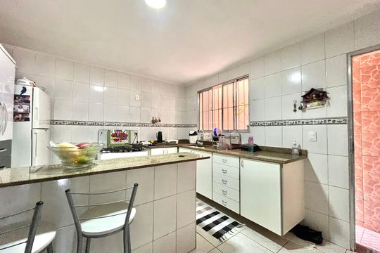 Cozinha de casa à venda com 4 quartos, 100m² em Americanópolis, São Paulo