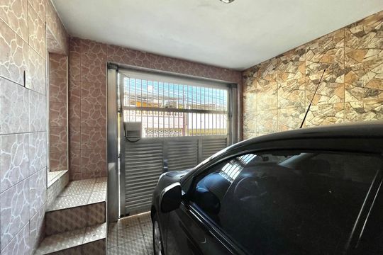 Garagem de casa à venda com 4 quartos, 100m² em Americanópolis, São Paulo