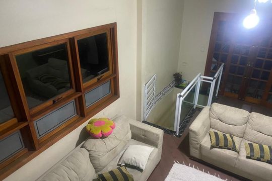 Sala de casa à venda com 7 quartos, 160m² em Bandeiras, Osasco