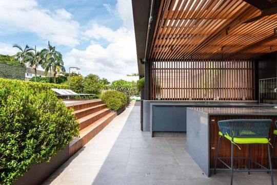 Casa à venda com 4 quartos, 925m² em Alto de Pinheiros, São Paulo