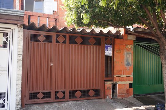 Fachada de casa para alugar com 2 quartos, 79m² em Cidade Jardim Ii, Americana