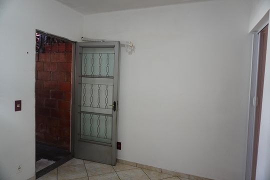 Sala de casa para alugar com 2 quartos, 79m² em Cidade Jardim Ii, Americana