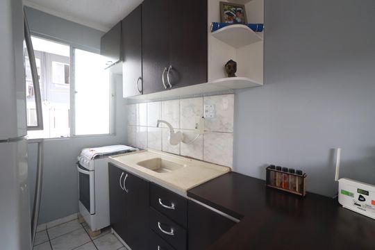 Cozinha de apartamento para alugar com 2 quartos, 45m² em Canudos, Novo Hamburgo