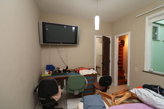 Semi Suíte 1 de casa à venda com 5 quartos, 450m² em Jardim Guanabara, Rio de Janeiro