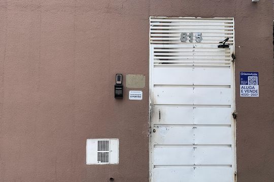 Fachada + Plaquinha de apartamento à venda com 2 quartos, 40m² em Chácara Califórnia, São Paulo