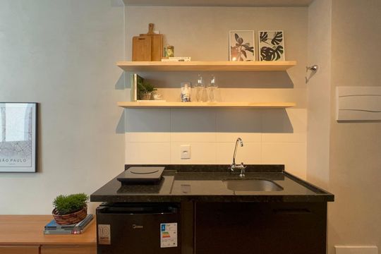 Cozinha de apartamento à venda com 1 quarto, 24m² em Pinheiros, São Paulo
