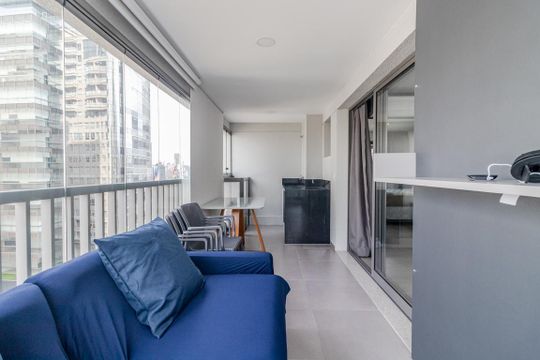 Varanda de kitnet/studio à venda com 1 quarto, 44m² em Pinheiros, São Paulo