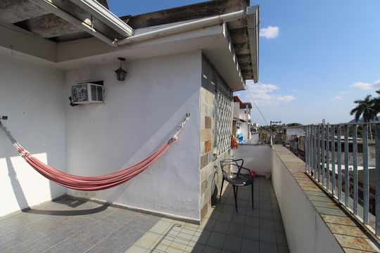 Área comum de casa à venda com 3 quartos, 185m² em Taquara, Rio de Janeiro