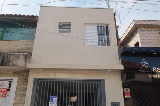 Placa de casa para alugar com 3 quartos, 180m² em Vila Gomes Cardim, São Paulo