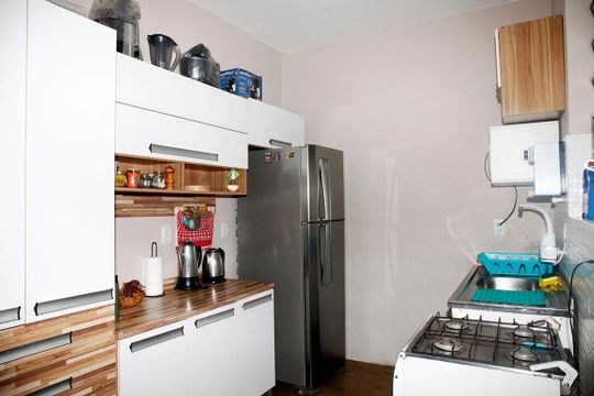 Cozinha + Área de Serviço de apartamento à venda com 2 quartos, 72m² em Santana, Porto Alegre
