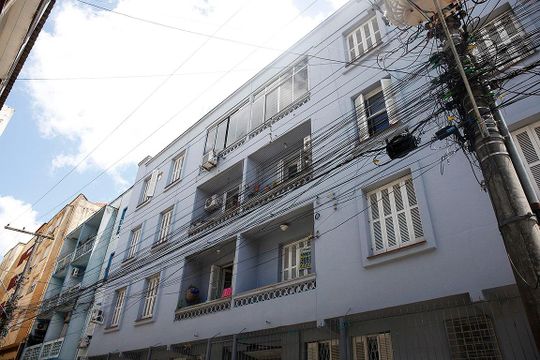Fachada de apartamento à venda com 2 quartos, 72m² em Santana, Porto Alegre