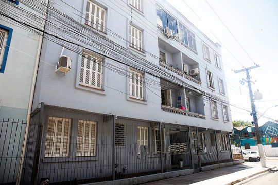 Fachada de apartamento à venda com 2 quartos, 72m² em Santana, Porto Alegre
