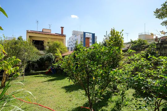 Quintal de casa à venda com 4 quartos, 456m² em Santa Maria, São Caetano do Sul