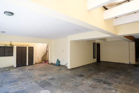 Garagem de casa à venda com 4 quartos, 456m² em Santa Maria, São Caetano do Sul