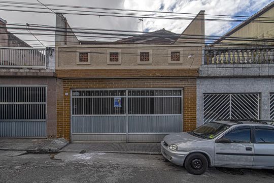 Fachada de casa para alugar com 3 quartos, 150m² em Jardim Sao Saverio, São Paulo