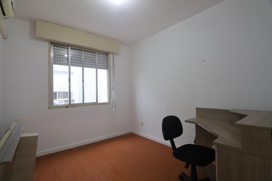 Quarto 1 de apartamento à venda com 2 quartos, 70m² em Centro, Canoas