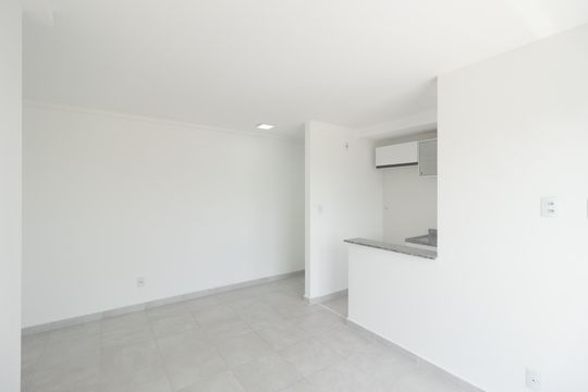 Sala de apartamento para alugar com 2 quartos, 58m² em Campo Grande, Rio de Janeiro