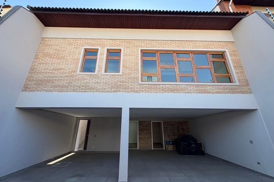 Garagem de casa à venda com 3 quartos, 300m² em Vila Francisco Matarazzo, Santo André