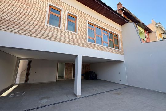 Garagem de casa à venda com 3 quartos, 300m² em Vila Francisco Matarazzo, Santo André