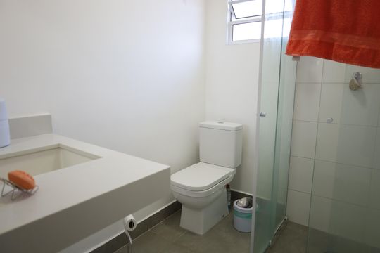 Banheiro de casa à venda com 2 quartos, 140m² em Cupecê, São Paulo