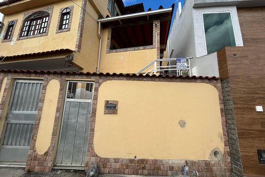 Fachada de casa para alugar com 2 quartos, 40m² em Bento Ribeiro, Rio de Janeiro