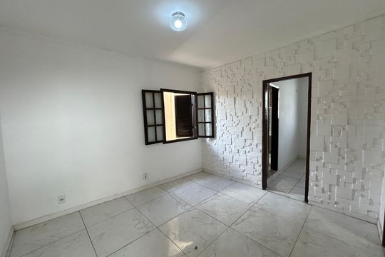 Casa para alugar com 2 quartos, 40m² em Bento Ribeiro, Rio de Janeiro