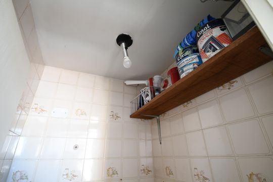 Banheiro de serviço de apartamento à venda com 2 quartos, 70m² em Centro, Campinas