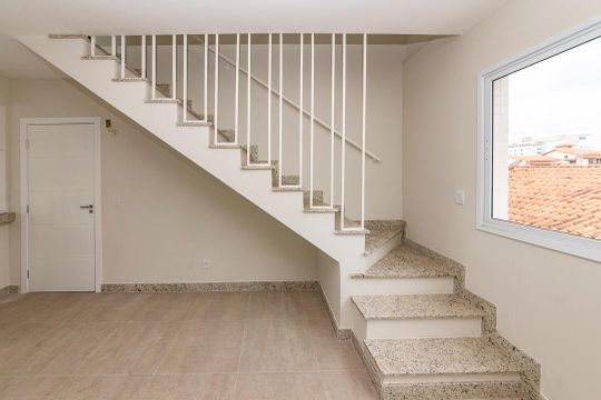 Escada de apartamento à venda com 2 quartos, 102m² em Castelo, Belo Horizonte