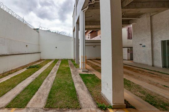 Garagem de apartamento à venda com 2 quartos, 102m² em Castelo, Belo Horizonte