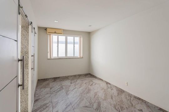 Apartamento à venda com 3 quartos, 105m² em Tijuca, Rio de Janeiro