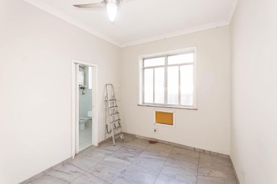 Suíte de apartamento à venda com 3 quartos, 105m² em Tijuca, Rio de Janeiro