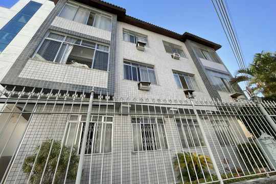 Fachada de apartamento à venda com 3 quartos, 105m² em Tijuca, Rio de Janeiro