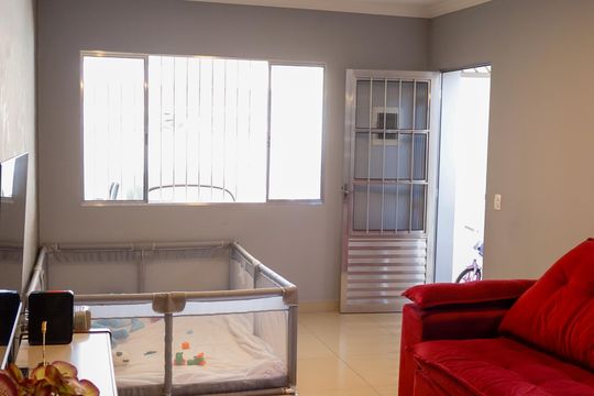 Sala de casa à venda com 3 quartos, 149m² em Santo Antônio, Osasco