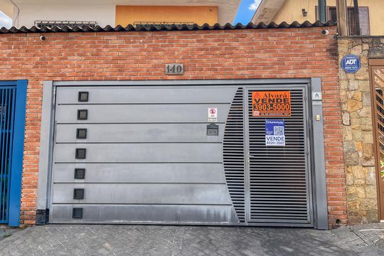 Fachada de casa à venda com 3 quartos, 349m² em Vila Barreto, São Paulo