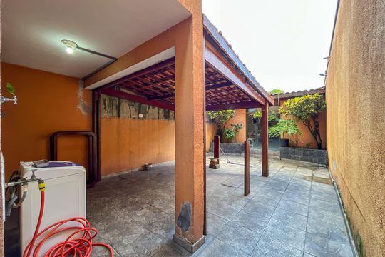Quintal de casa à venda com 3 quartos, 349m² em Vila Barreto, São Paulo