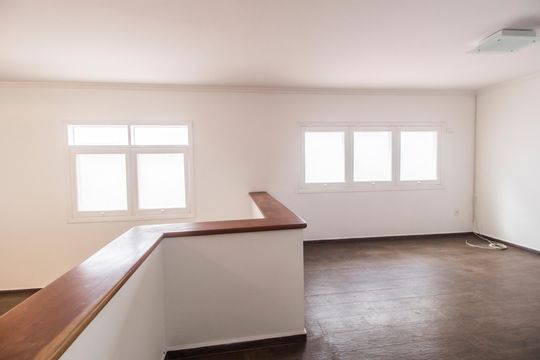 Sala de casa de condomínio para alugar com 4 quartos, 310m² em Alphaville, Santana de Parnaíba