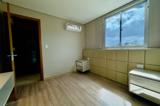 Apartamento à venda com 3 quartos, 129m² em União, Belo Horizonte