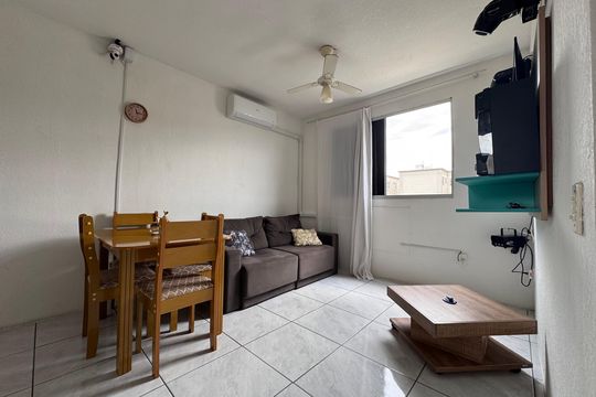 Apartamento à venda com 2 quartos, 40m² em Santos Dumont, São Leopoldo