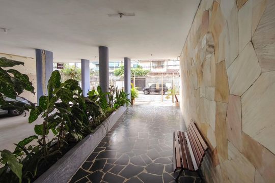 Fachada e portaria de apartamento à venda com 3 quartos, 140m² em Vila Isabel, Rio de Janeiro