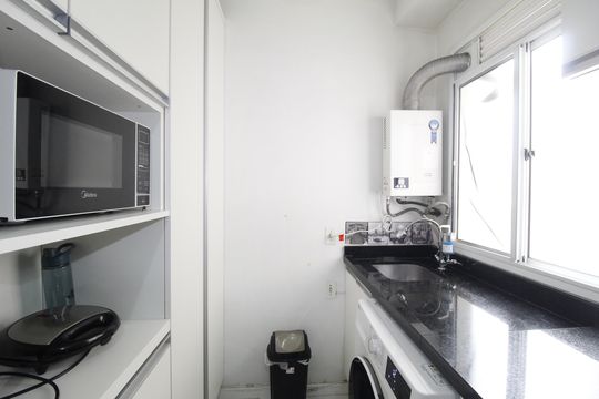 Cozinha de apartamento para alugar com 2 quartos, 58m² em Humaitá, Porto Alegre