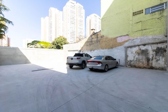 Garagem de kitnet/studio para alugar com 0 quarto, 41m² em Vila Augusta, Guarulhos