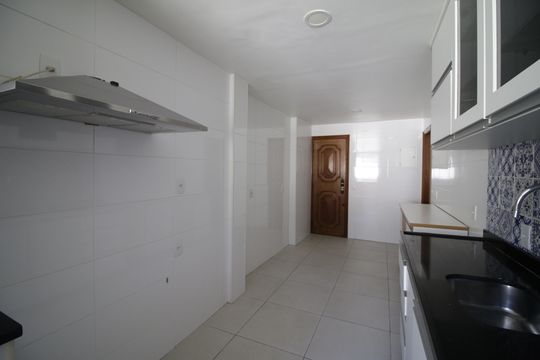 Cozinha de apartamento à venda com 3 quartos, 90m² em Tijuca, Rio de Janeiro