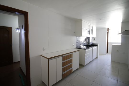 Cozinha de apartamento à venda com 3 quartos, 90m² em Tijuca, Rio de Janeiro