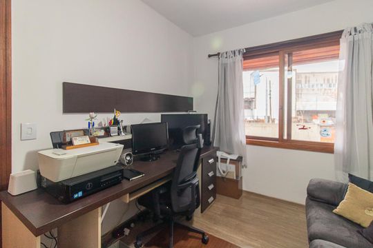 Quarto 2 de casa de condomínio à venda com 3 quartos, 126m² em Vila Nova, Porto Alegre